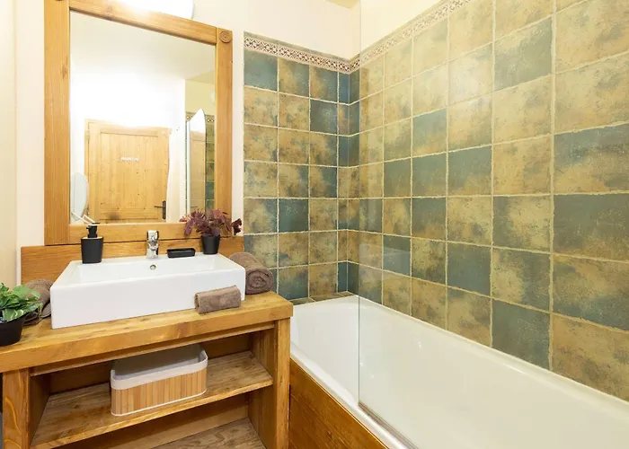 Duplex Au Centre De Avec Piscine - Fr-1-296-392 Apartmán