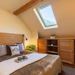 Duplex Au Centre De Avec Piscine - Fr-1-296-392 Διαμέρισμα
